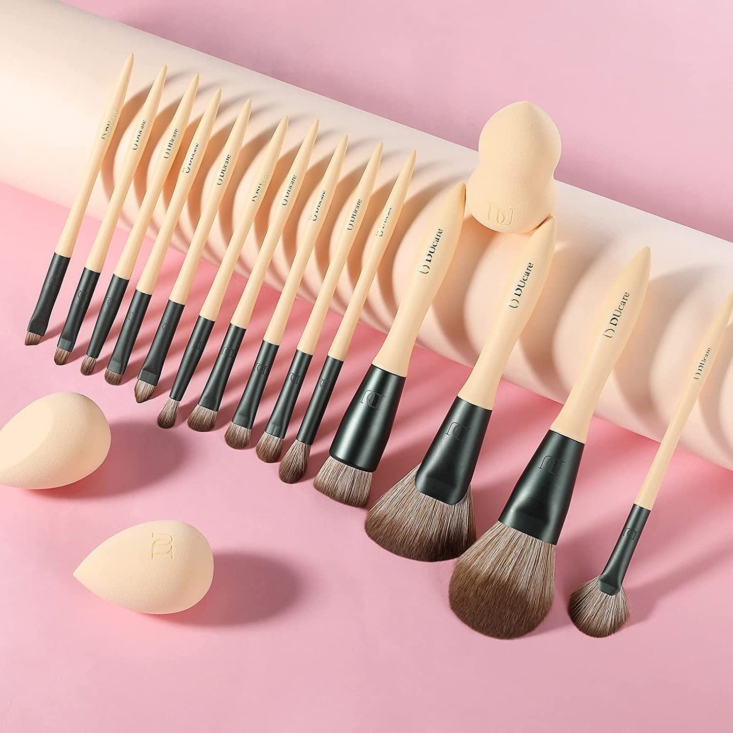 Makeup Brushes 14Pcs with 3Pcs Makeup Spong & Cosmetic Bag - Lime Mojito Series Makeup Brush Set for Foundation Blending Face Powder Blush Concealers Eye Shadows.