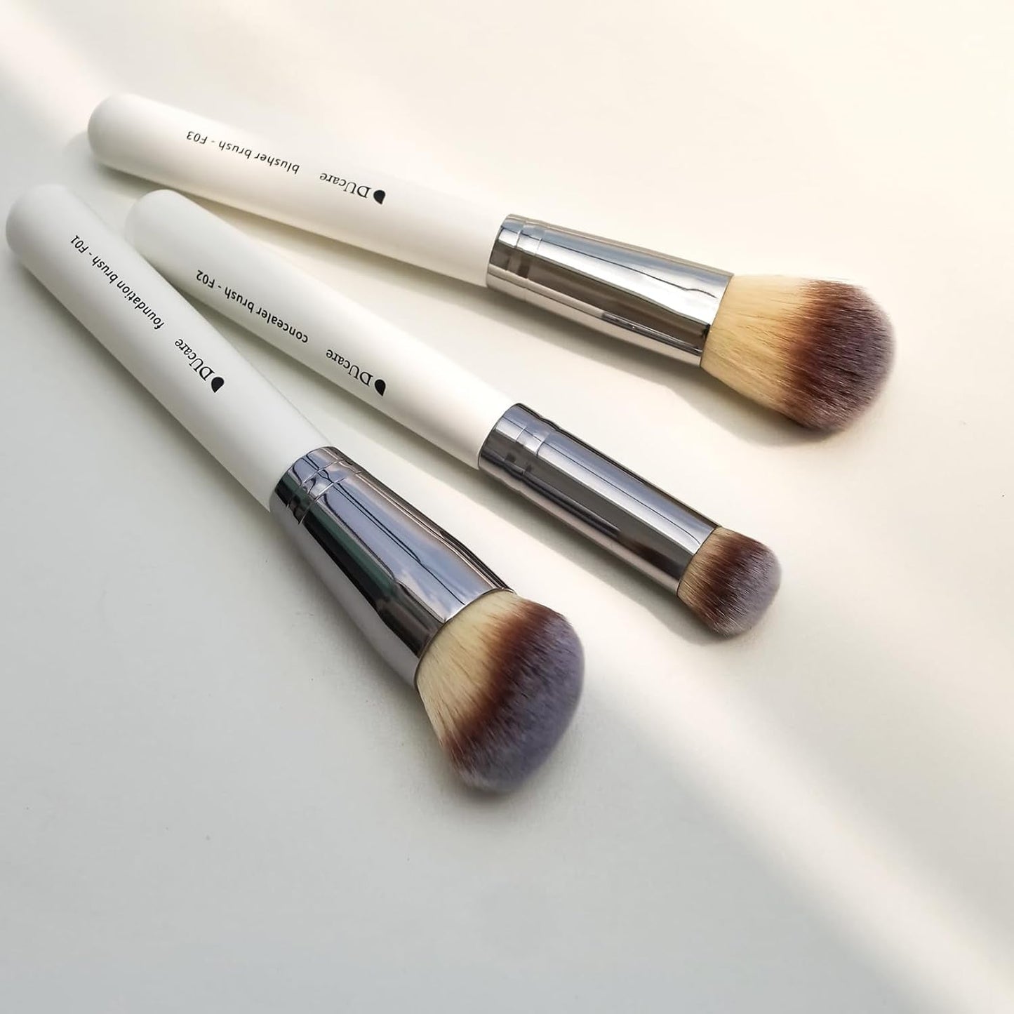 Makeup Brushes 3Pcs Foundation Contour Bronzer Brush,Concealer Brush,Blusher Powder Brush, Face Kabuki Travel Buffing Stippling Liquid Blending Makeup Brush Set White - go2shop